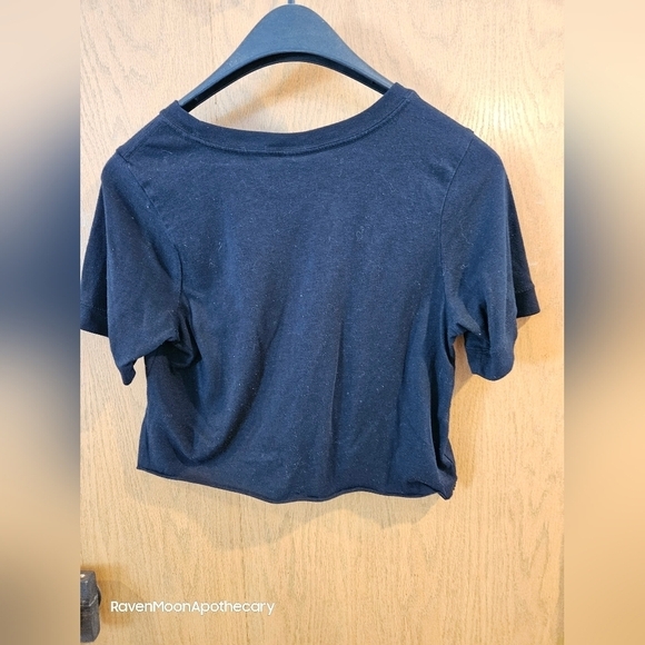 3/15$ Bundle Deal Nike crop top xsmall - Picture 2 of 6